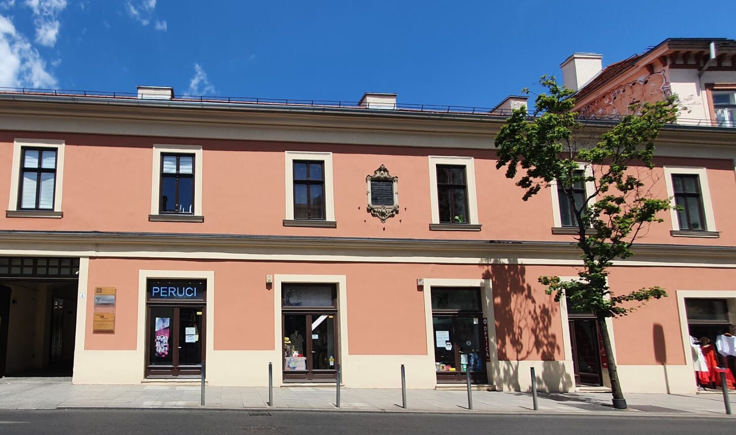 magazin peruci Cluj