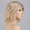 pastelblonde-rooted